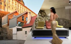 Haus Fünf mit 2 Apartments und Studio-Loft mit Terrasse